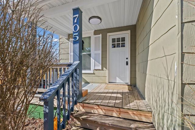 705 N Elm Street, Champaign, IL 61820