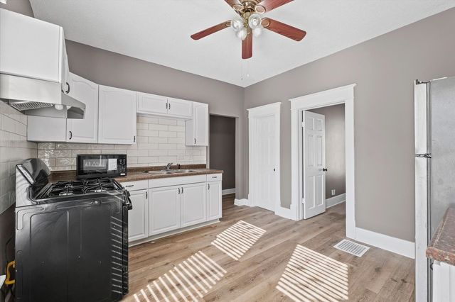 705 N Elm Street, Champaign, IL 61820