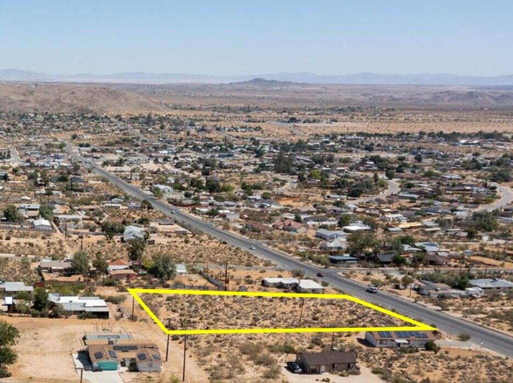 Image 6 of property listing at 6990 Park Boulevard, Joshua Tree, CA 92252