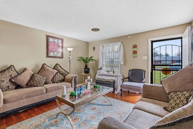 214 IVAN RD, Memphis, TN 38109