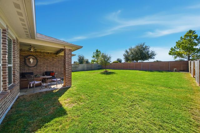 10306 Aldrin Drive, Iowa Colony, TX 77583