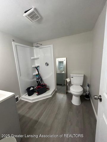 1530 New York Avenue, Lansing, MI 48906