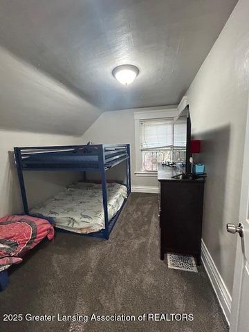 1530 New York Avenue, Lansing, MI 48906