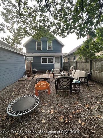 1530 New York Avenue, Lansing, MI 48906