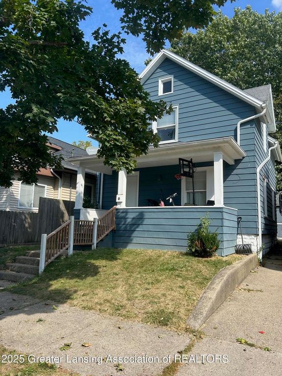 1530 New York Avenue, Lansing, MI 48906