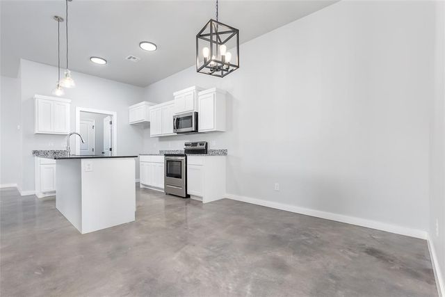 2325 SW 90 Place, Oklahoma City, OK 73159