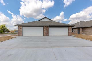 2325 SW 90 Place, Oklahoma City, OK 73159