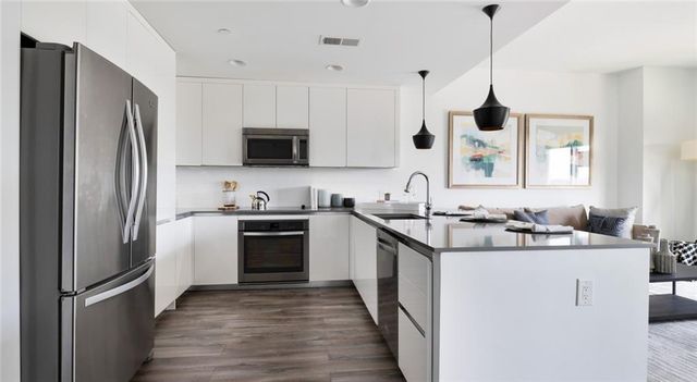 207 13th NE Street S2, Atlanta, GA 30309