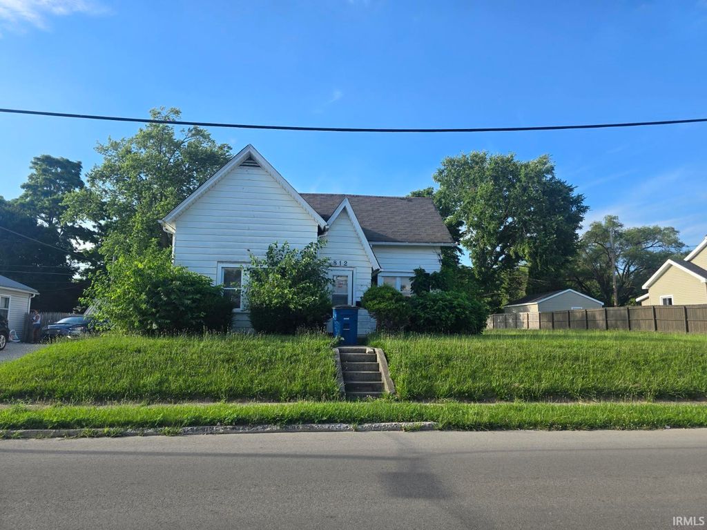 812 W 10th Street, Marion, IN 46952