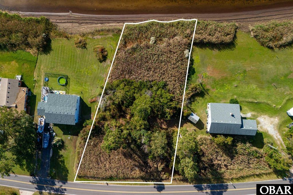 Image 4 of property listing at 137 Bayview Dr Lot N, Stumpy Point, NC 27978