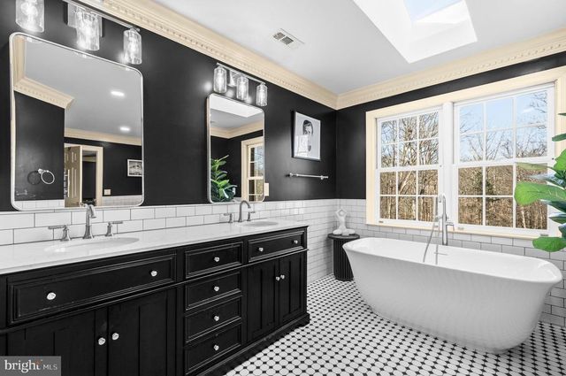 4514 DEN HAAG RD, Warrenton, VA 20187