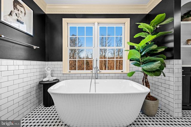 4514 DEN HAAG RD, Warrenton, VA 20187