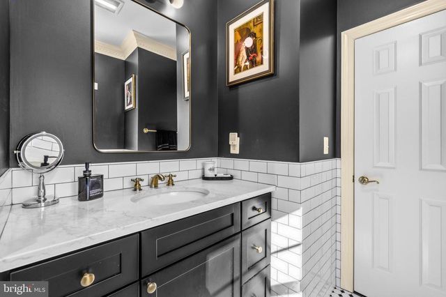 4514 DEN HAAG RD, Warrenton, VA 20187