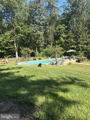 4514 DEN HAAG RD, Warrenton, VA 20187