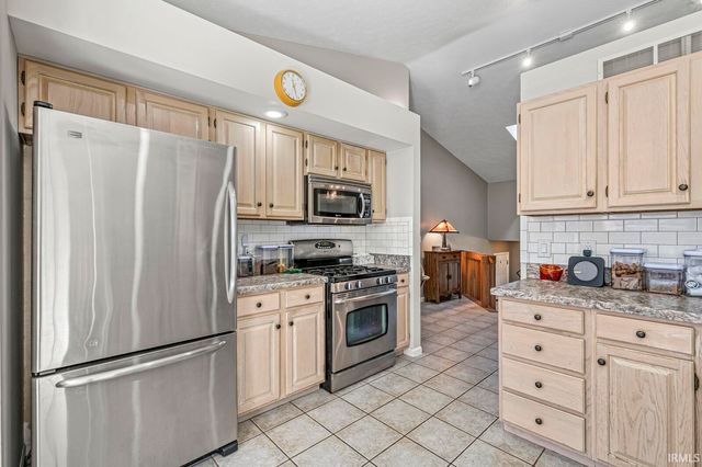 26360 Scotch Pine Trl, South Bend, IN 46619