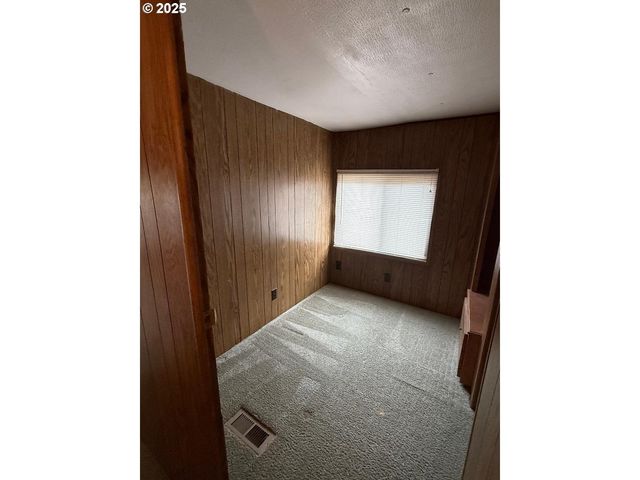 5000 Ne STEPHENS St, Roseburg, OR 97470