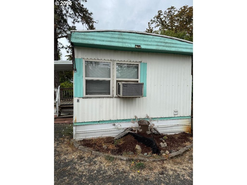 5000 Ne STEPHENS St, Roseburg, OR 97470