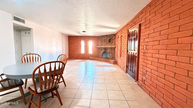3230 E MCKINLEY Street, Phoenix, AZ 85008