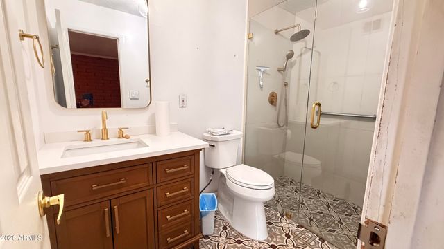 3230 E MCKINLEY Street, Phoenix, AZ 85008