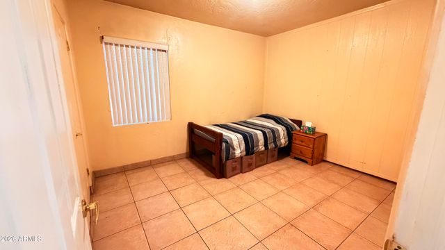3230 E MCKINLEY Street, Phoenix, AZ 85008
