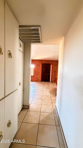 3230 E MCKINLEY Street, Phoenix, AZ 85008