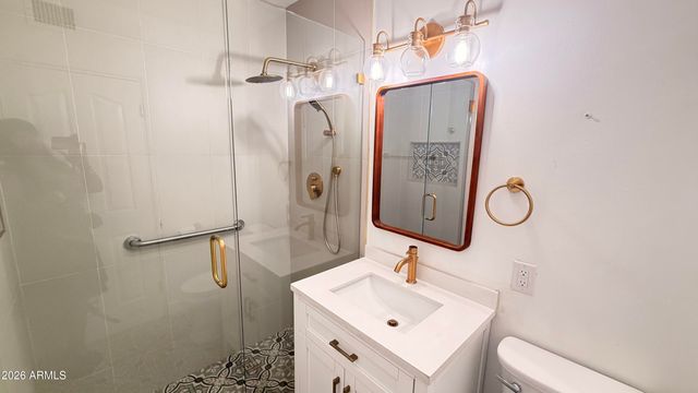 3230 E MCKINLEY Street, Phoenix, AZ 85008