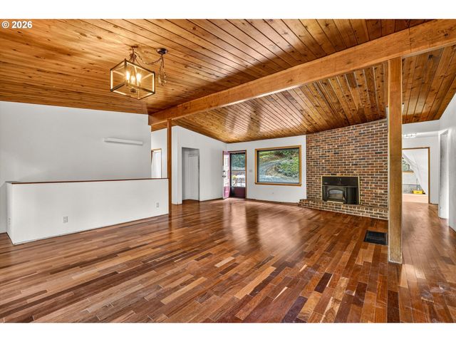 21625 Sw JOHNSON Rd, West Linn, OR 97068