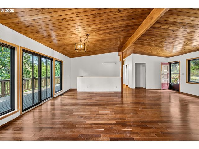 21625 Sw JOHNSON Rd, West Linn, OR 97068
