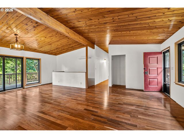 21625 Sw JOHNSON Rd, West Linn, OR 97068