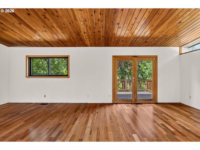 21625 Sw JOHNSON Rd, West Linn, OR 97068