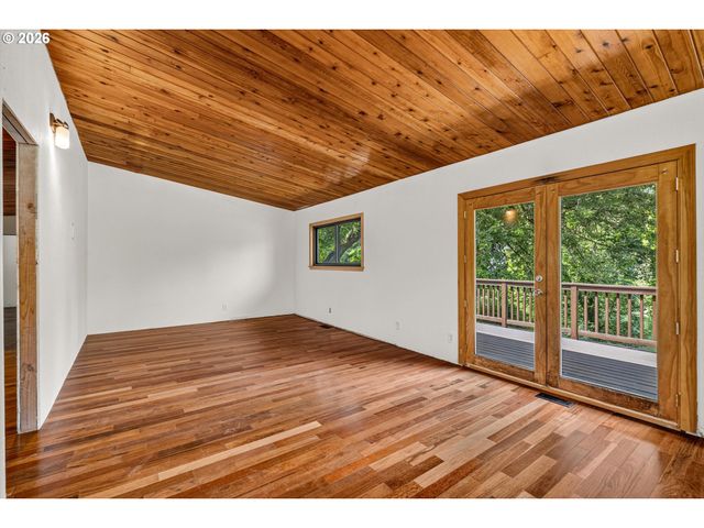 21625 Sw JOHNSON Rd, West Linn, OR 97068