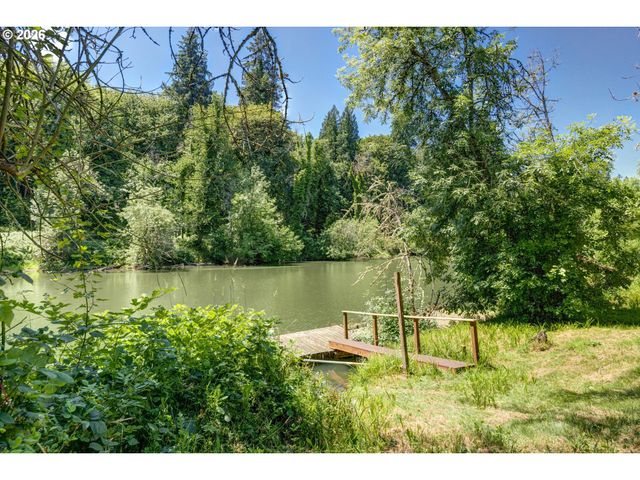 21625 Sw JOHNSON Rd, West Linn, OR 97068