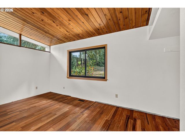 21625 Sw JOHNSON Rd, West Linn, OR 97068