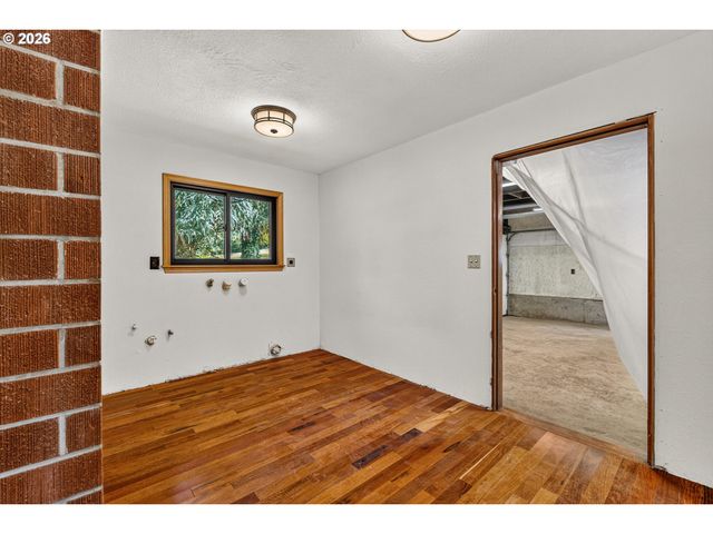 21625 Sw JOHNSON Rd, West Linn, OR 97068