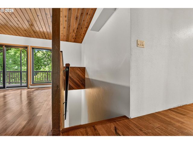 21625 Sw JOHNSON Rd, West Linn, OR 97068