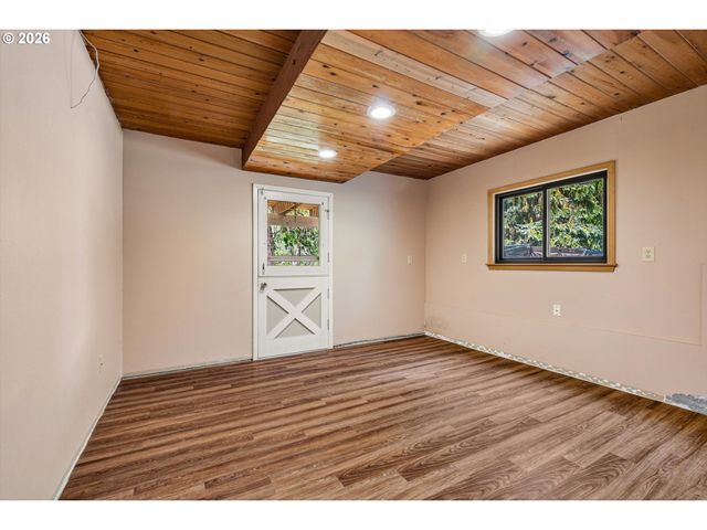 21625 Sw JOHNSON Rd, West Linn, OR 97068