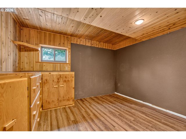 21625 Sw JOHNSON Rd, West Linn, OR 97068