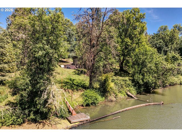 21625 Sw JOHNSON Rd, West Linn, OR 97068