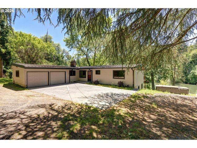 21625 Sw JOHNSON Rd, West Linn, OR 97068