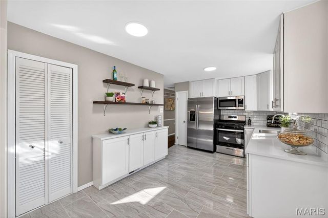 952 Queensbridge Road, Manchester, MO 63021