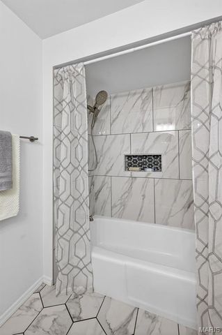 952 Queensbridge Road, Manchester, MO 63021