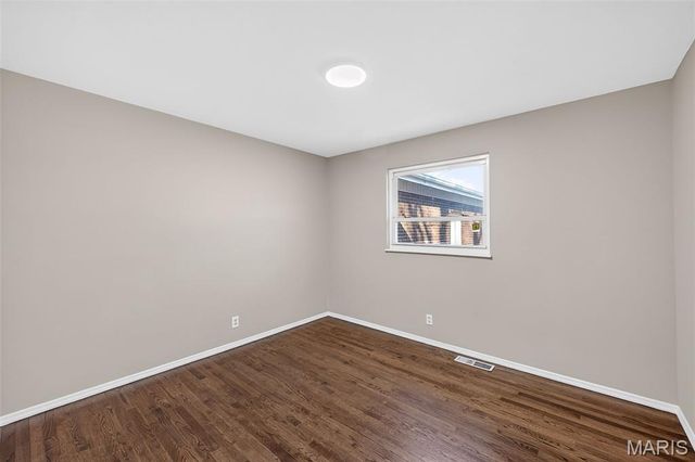 952 Queensbridge Road, Manchester, MO 63021