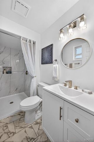 952 Queensbridge Road, Manchester, MO 63021