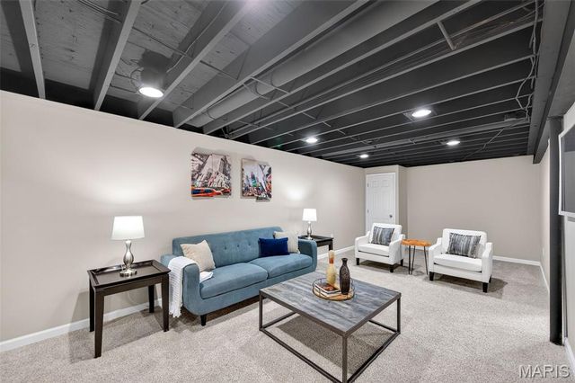 952 Queensbridge Road, Manchester, MO 63021