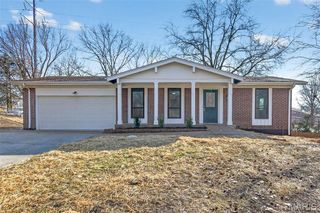 952 Queensbridge Road, Manchester, MO 63021