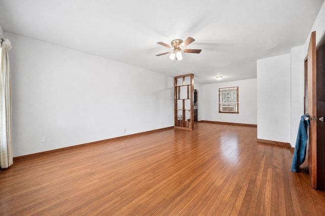 911 E 14th Street, Houston, TX 77009