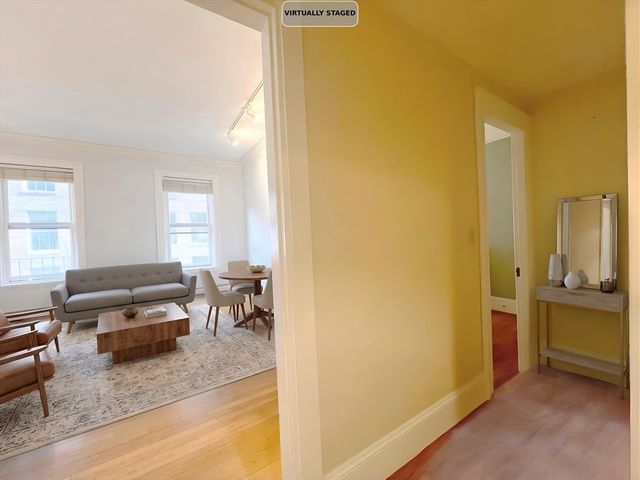 86 Commonwealth Avenue 2R, Boston, MA 02116