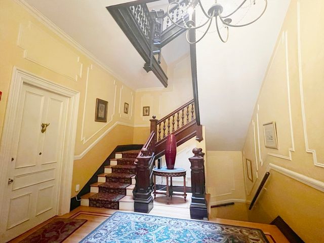 86 Commonwealth Avenue 2R, Boston, MA 02116