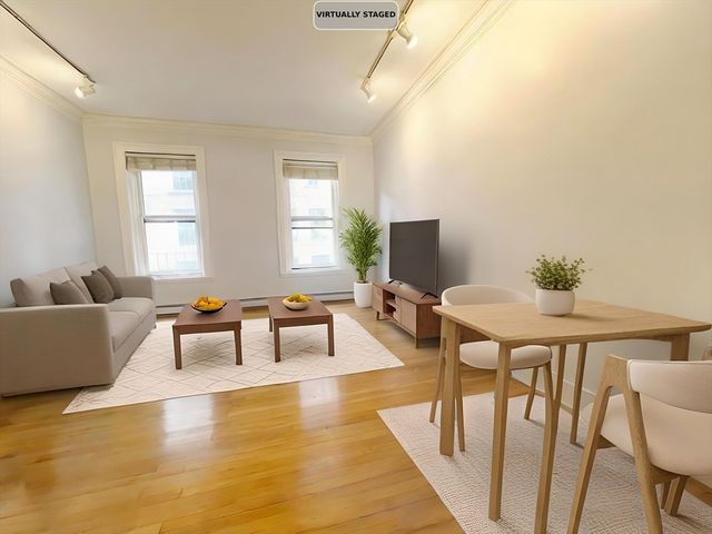 86 Commonwealth Avenue 2R, Boston, MA 02116