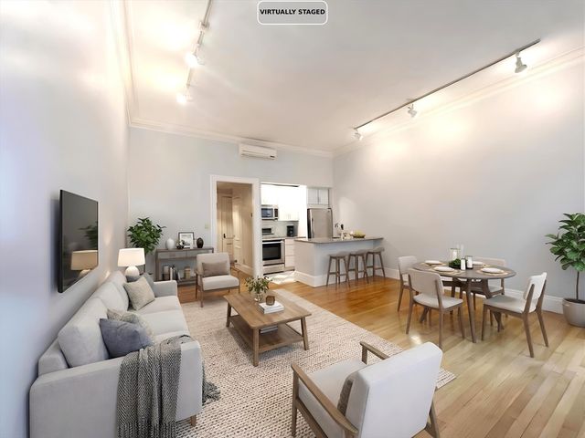 86 Commonwealth Avenue 2R, Boston, MA 02116